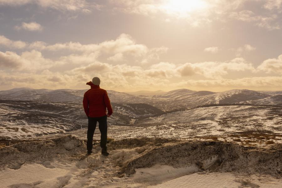 View from the Lecht Pass over the snow roads.