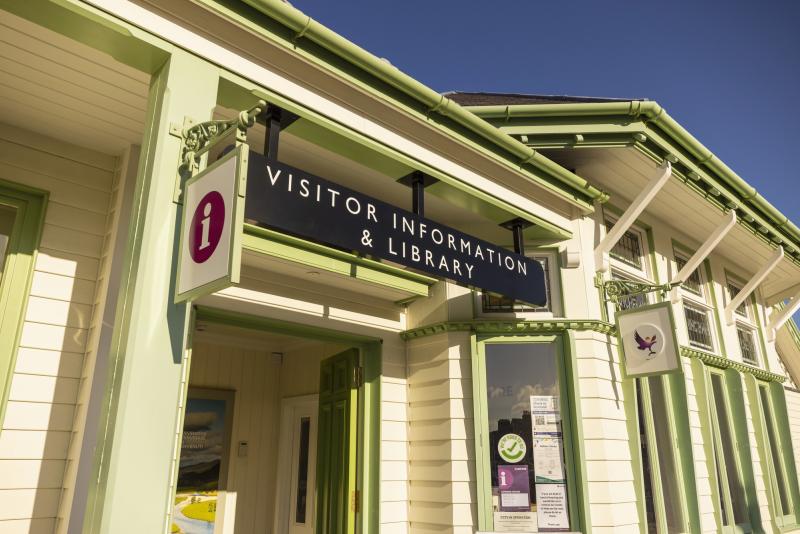 Picture of the entrance to Ballater station visitor information centre and library.