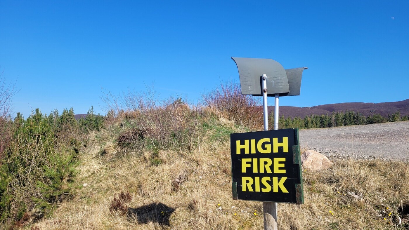 Fire risk signage at Cairngorm Mountain